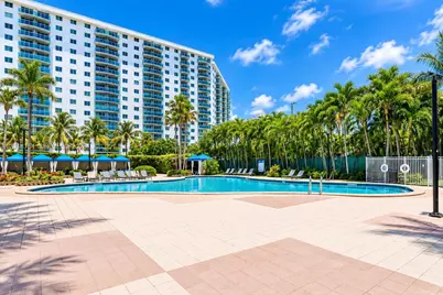 19370 Collins Ave #626, Sunny Isles Beach, FL 33160 - Photo 24