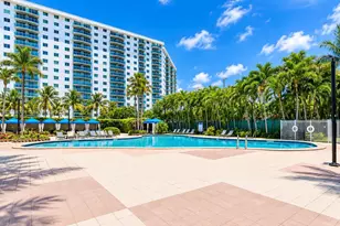 19370 Collins Ave, Sunny Isles Beach, FL 33160 - Photo 24