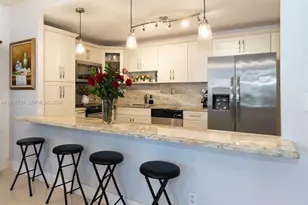 19370 Collins Ave, Sunny Isles Beach, FL 33160 - Photo 8