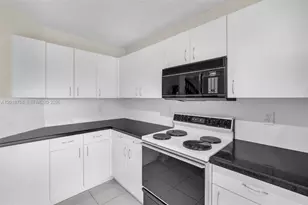 15825 SW 3rd Ct, Pembroke Pines, FL 33027 - Photo 12