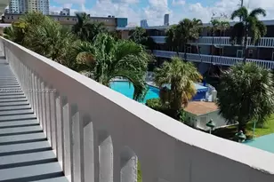 201 NE 14th Ave, Hallandale Beach, FL 33009 - Photo 2