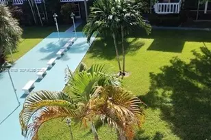 201 NE 14th Ave, Hallandale Beach, FL 33009 - Photo 4