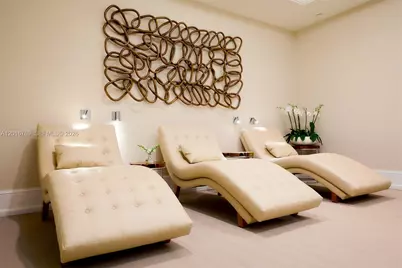 737 Crandon Blvd #402, Key Biscayne, FL 33149 - Photo 38