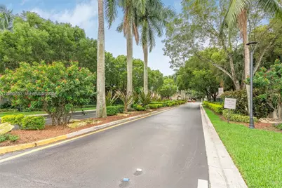 2482 Centergate Dr #104, Miramar, FL 33025 - Photo 12