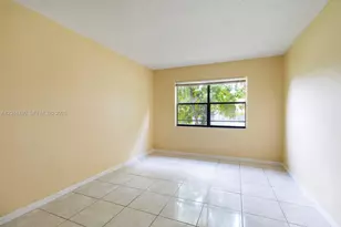 9000 NW 28th Dr, Coral Springs, FL 33065 - Photo 12