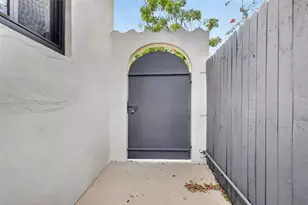 1871 SW 23rd St, Miami, FL 33145 - Photo 38
