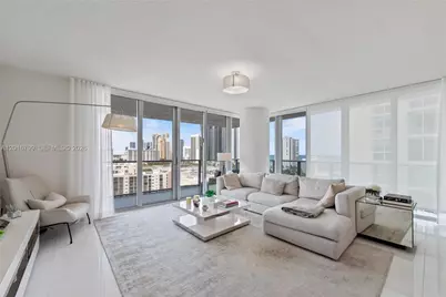 300 Sunny Isles Blvd #4-1501, Sunny Isles Beach, FL 33160 - Photo 2