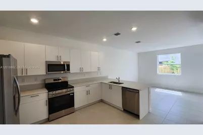 2591 SE 25th Ter, Homestead, FL 33035 - Photo 8