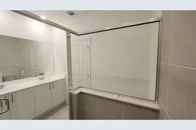 2591 SE 25th Ter, Homestead, FL 33035 - Photo 14
