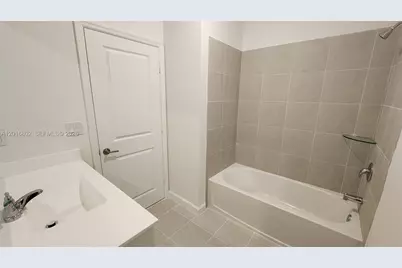 2591 SE 25th Ter, Homestead, FL 33035 - Photo 18
