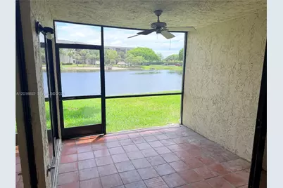 11423 NW 10th St #11423, Pembroke Pines, FL 33026 - Photo 4