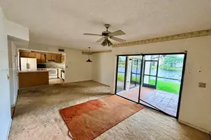 11423 NW 10th St, Pembroke Pines, FL 33026 - Photo 8