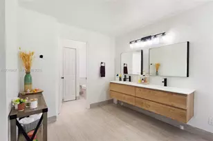 18222 SW 27th St, Miramar, FL 33029 - Photo 14