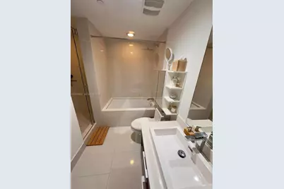 1300 S Miami Ave #1709, Miami, FL 33130 - Photo 18