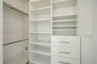 1300 S Miami Ave #1709, Miami, FL 33130 - Photo 22