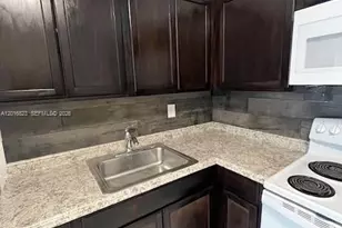 901 SW 4th Terrace, Hallandale Beach, FL 33009 - Photo 10