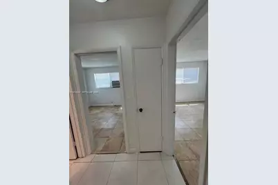 901 SW 4th Ter, Hallandale Beach, FL 33009 - Photo 18