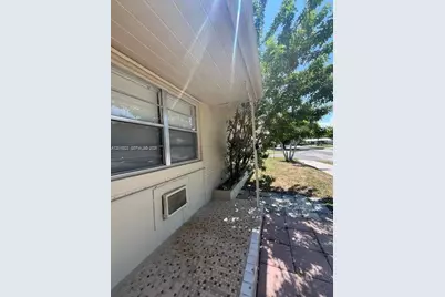 901 SW 4th Ter, Hallandale Beach, FL 33009 - Photo 38
