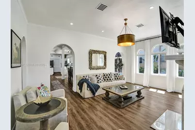 1128 Tyler St, Hollywood, FL 33019 - Photo 6