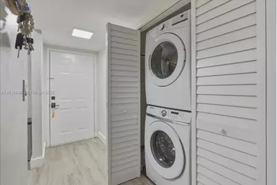 9860 Nob Hill Ln #9860, Sunrise, FL 33351 - Photo 12