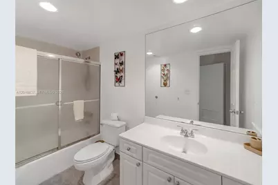 19380 Collins Ave #1020, Sunny Isles Beach, FL 33160 - Photo 10