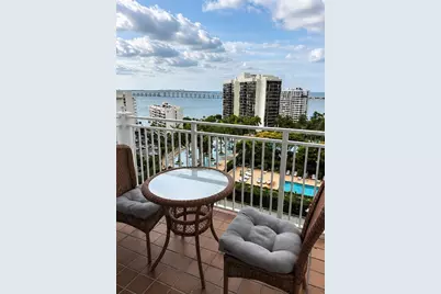185 SE 14th Ter #1607, Miami, FL 33131 - Photo 2