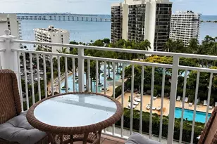185 SE 14th Terrace, Miami, FL 33131 - Photo 2