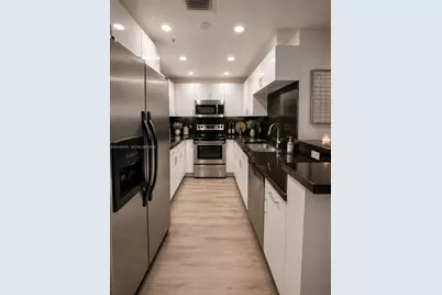 185 SE 14th Ter #1607, Miami, FL 33131 - Photo 8