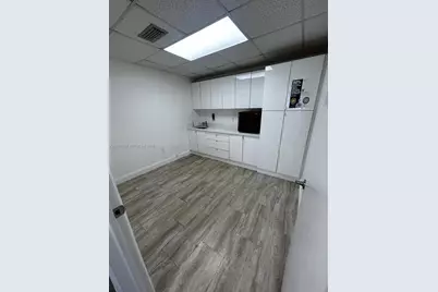 8080 W Flagler St Suite2B, Miami, FL 33144 - Photo 12