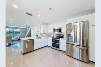 952 Sevilla Cir, Weston, FL 33326 - Photo 1