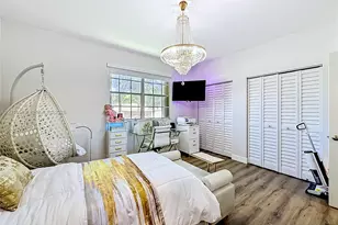 952 Sevilla Cir, Weston, FL 33326 - Photo 24