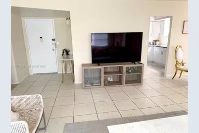 1301 NE Miami Gardens Dr #626W, Miami, FL 33179 - Photo 2