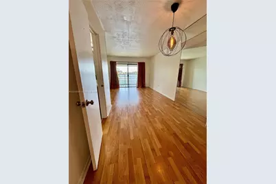 2762 W 60th St #53, Hialeah, FL 33016 - Photo 6