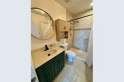 2762 W 60th St #53, Hialeah, FL 33016 - Photo 16