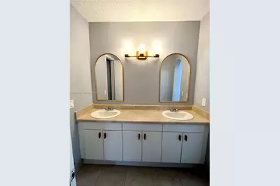 235 Antilla Ave #5, Coral Gables, FL 33134 - Photo 10