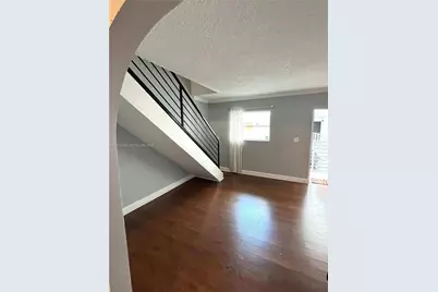 235 Antilla Ave #5, Coral Gables, FL 33134 - Photo 12