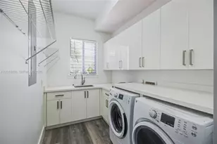 18101 NW 85th Ave, Hialeah, FL 33015 - Photo 30