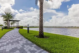 8915 NW 161st Terrace, Miami Lakes, FL 33018 - Photo 36
