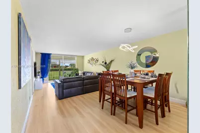 9820 S Hollybrook Lake Dr #208, Pembroke Pines, FL 33025 - Photo 6