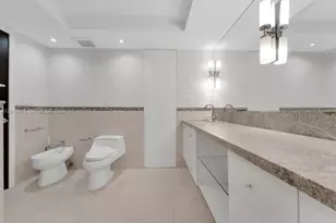 3600 Yacht Club Dr, Aventura, FL 33180 - Photo 26