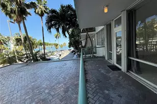 1408 Brickell Bay Dr, Miami, FL 33131 - Photo 10