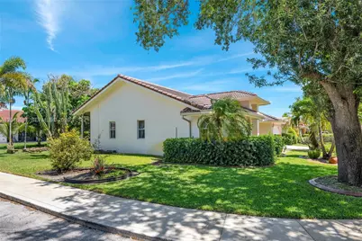 701 SW 93rd Ter, Pembroke Pines, FL 33025 - Photo 28