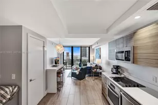 121 NE 34th St, Miami, FL 33137 - Photo 16