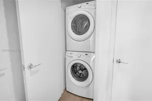 999 SW 1st Ave, Miami, FL 33130 - Photo 16