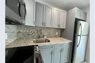 5050 NW 7th St #220, Miami, FL 33126 - Photo 10