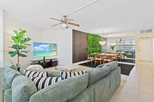 3725 S Ocean Dr, Hollywood, FL 33019 - Photo 1