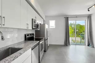 1536 NW 15th Ave, Miami, FL 33125 - Photo 1
