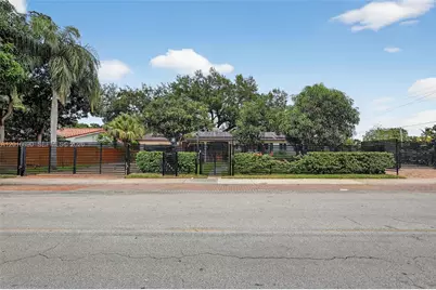 19901 NE 21st Ave, Miami, FL 33179 - Photo 82
