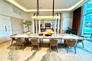 77 SE 5 St, Miami, FL 33131 - Photo 32