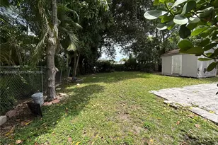2843 SW 37th Ct, Miami, FL 33134 - Photo 18